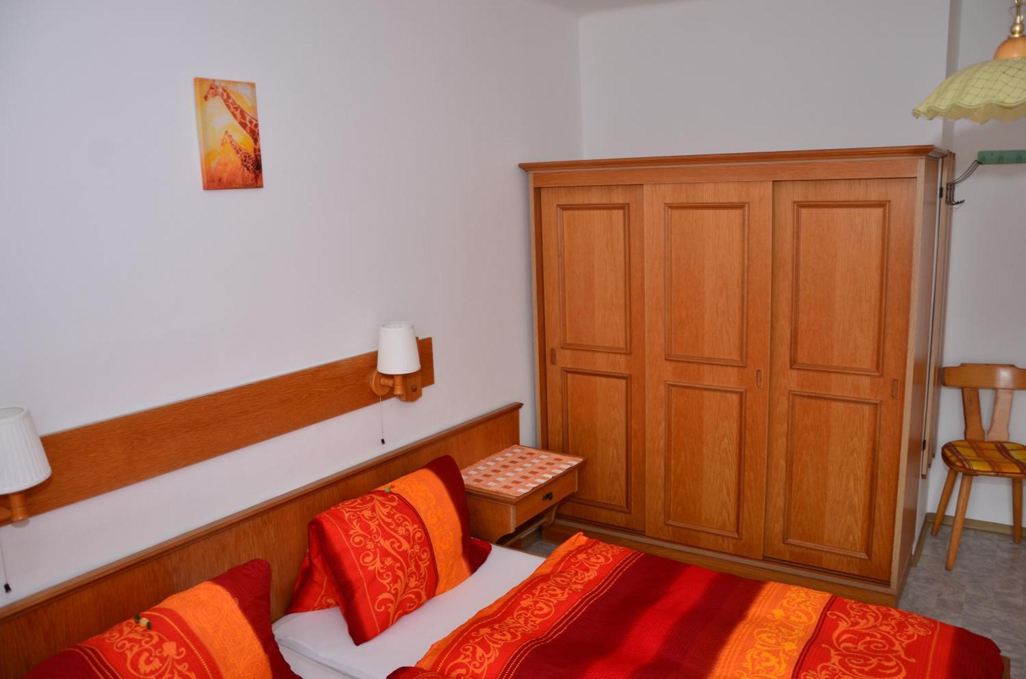 Haus Dachstein Schnitzer Hotel Eben Im Pongau Room photo